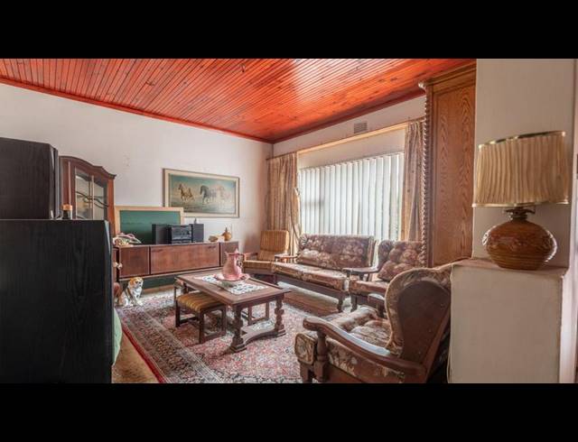 4 BEDROOM HOUSE FOR SALE IN AVONDALE